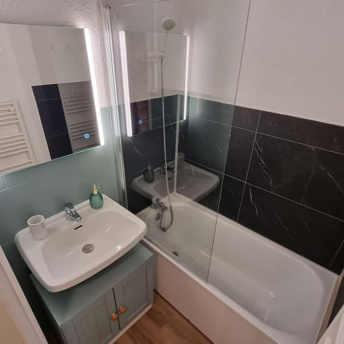 Apartament Le Montagnard Mijoux Zewnętrze zdjęcie
